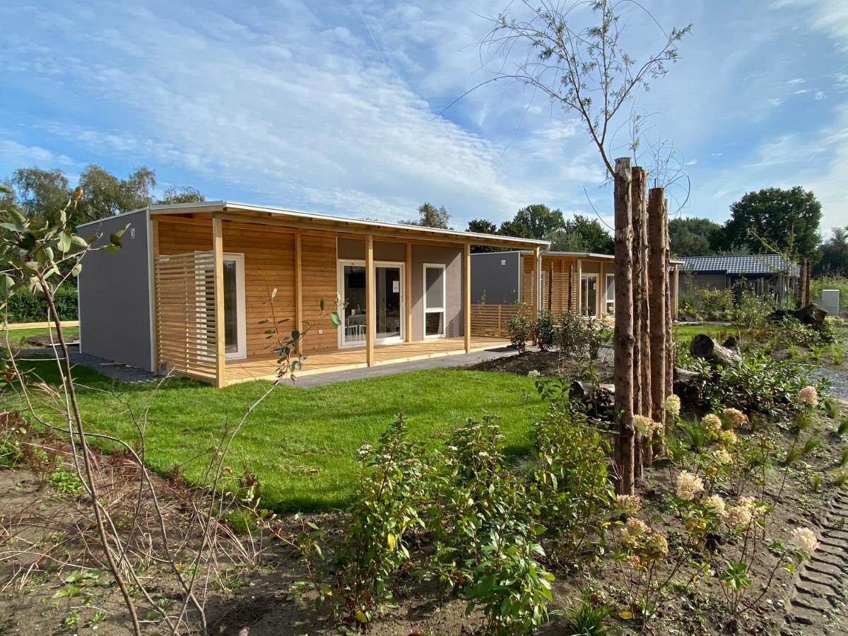 Hotel EuroParcs De Biesbosch Willemsdorp Zimmer foto
